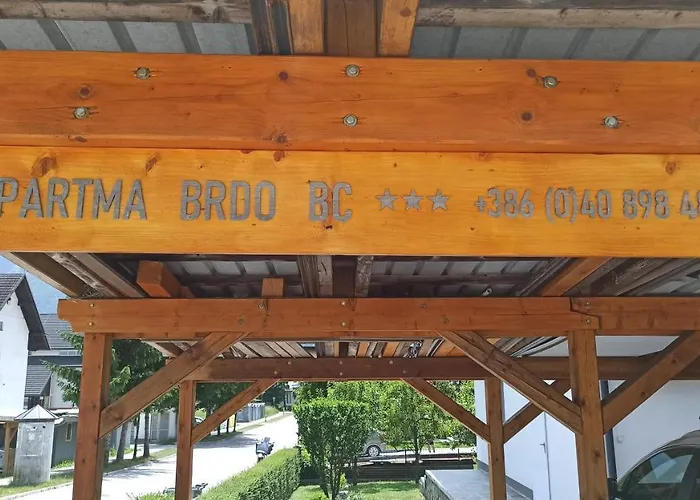 Apartma Brdo Bc דירה